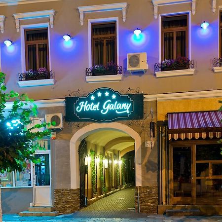 Hotel Galany Radauti Exterior foto